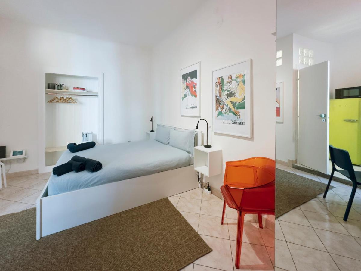 Xenia Apartments - Stylish Colorful Apt- Upbeat & Well-Connected Area มิลาน ภายนอก รูปภาพ
