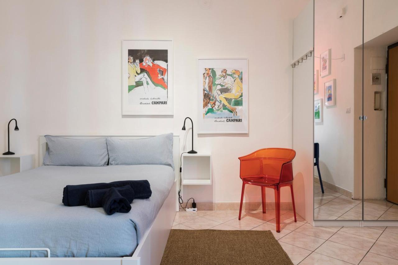 Xenia Apartments - Stylish Colorful Apt- Upbeat & Well-Connected Area มิลาน ภายนอก รูปภาพ