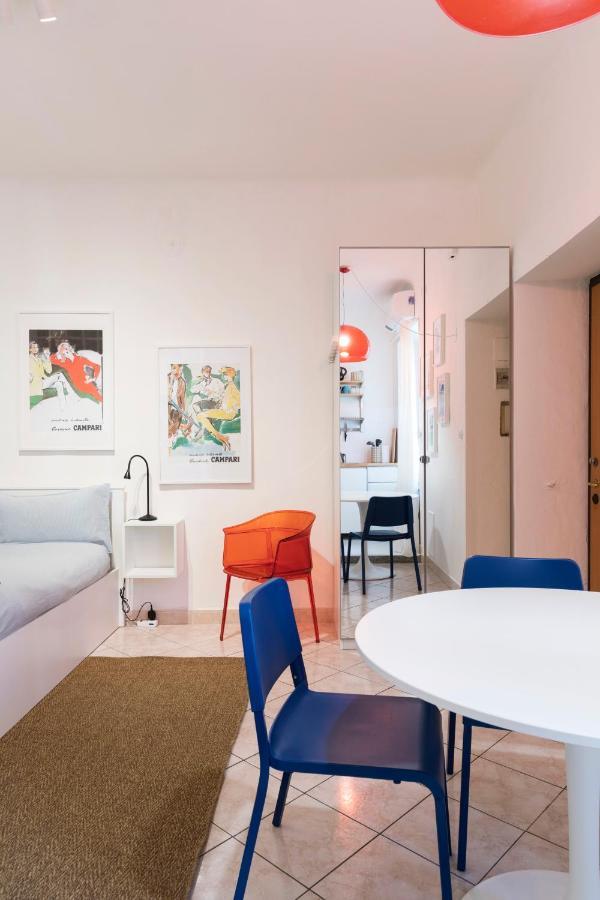 Xenia Apartments - Stylish Colorful Apt- Upbeat & Well-Connected Area มิลาน ภายนอก รูปภาพ